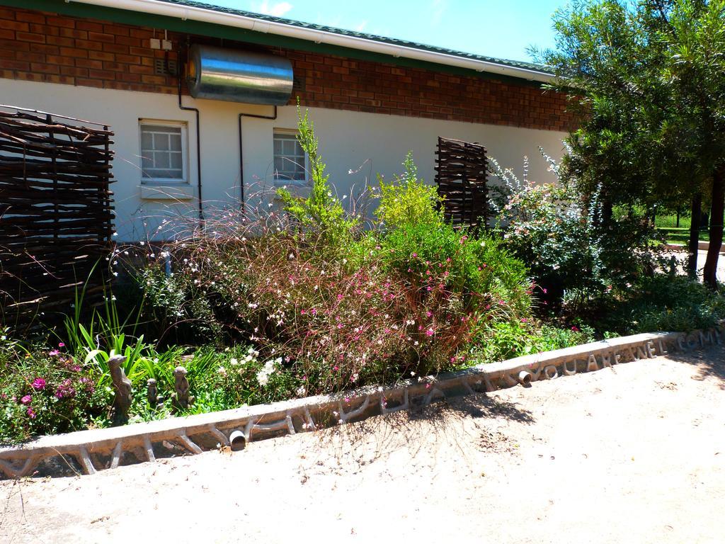 Woodlands Stop Over And Lodge Francistown Exterior photo