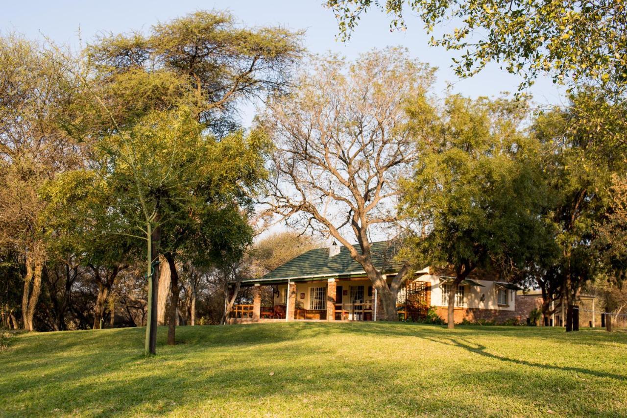 Woodlands Stop Over And Lodge Francistown Exterior photo