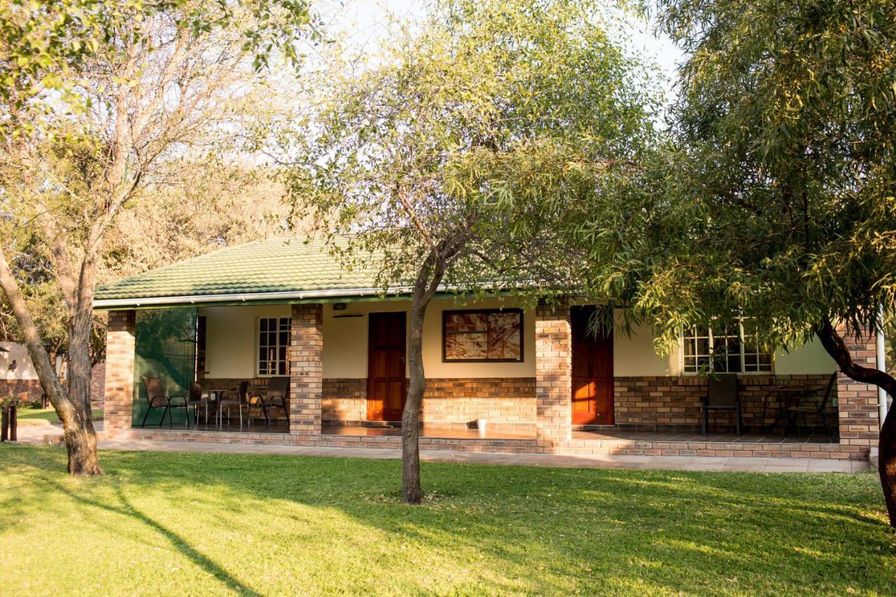 Woodlands Stop Over And Lodge Francistown Exterior photo